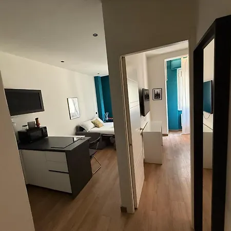 Guesthost - Ponte Vecchio Charming Nest