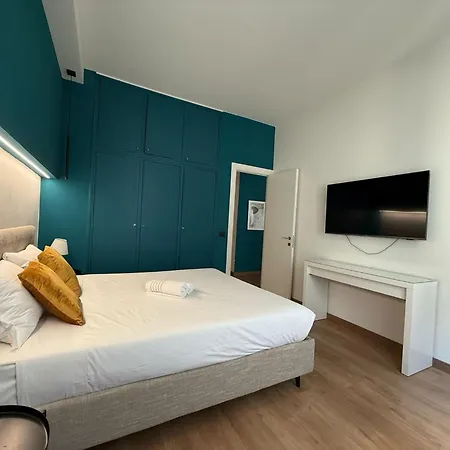 Guesthost - Ponte Vecchio Charming Nest Florença